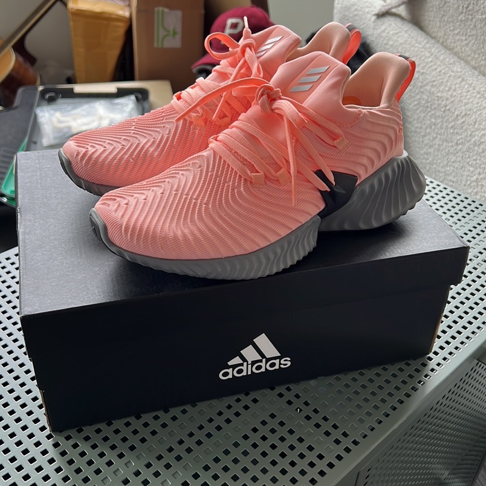 COPY - Adidas Alphabounce - Picture 4 of 5